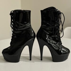 Pleasers Delight 6” size 7